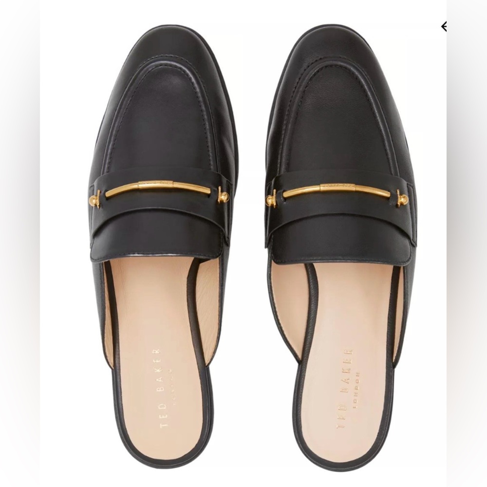 Ted Baker NWOT 
Zola Icon Mule
Comes with a box
